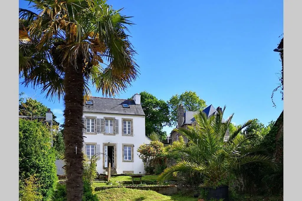 Maison De Famille - Le Jardin Bleu